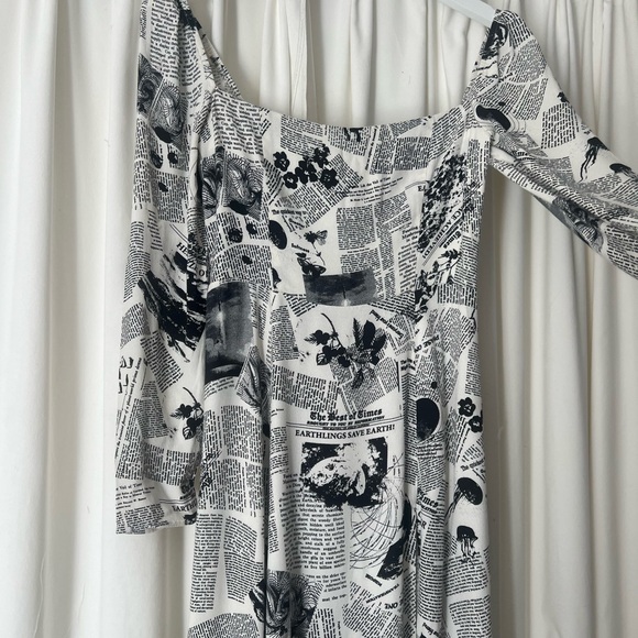 REFORMATION Sigmund Newsprint Midi Dress 6 - Picture 6 of 10